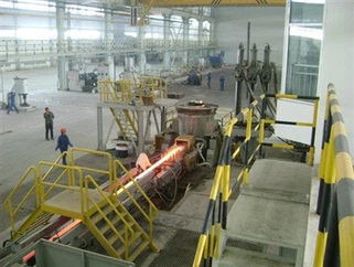 Terasest horisontaalne valamismasin